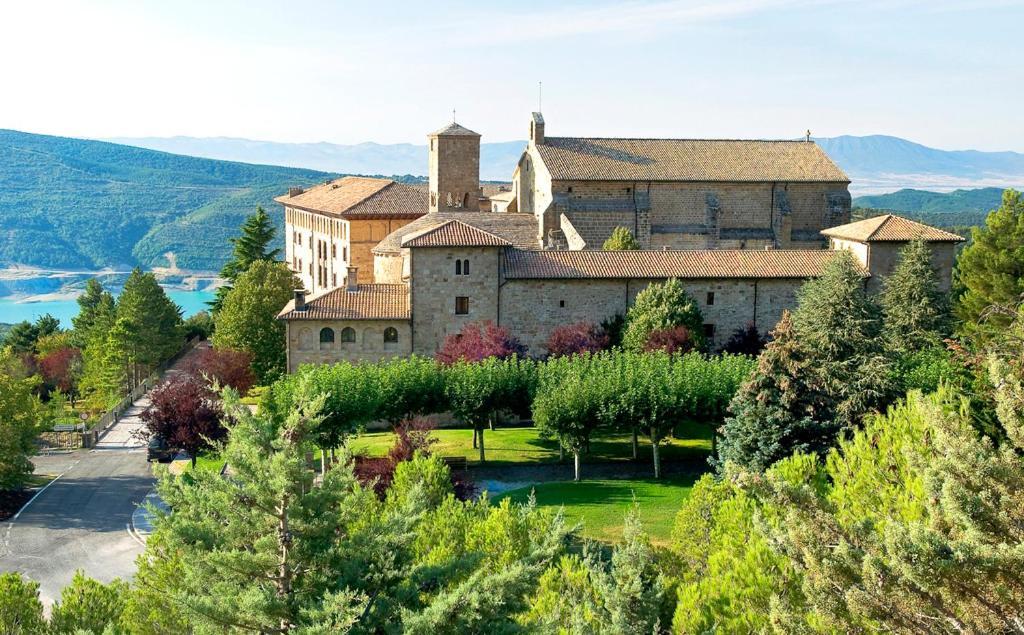 Apartamento Pilare, A Las Puertas Del Pirineo Navarro Lumbier Bagian luar foto